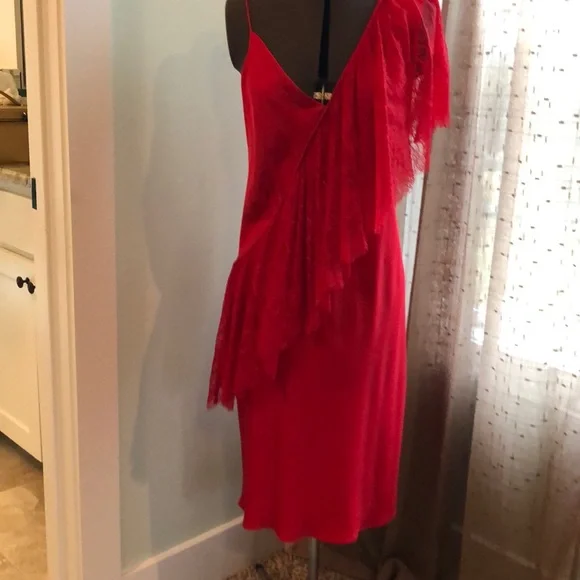 knee length dresses for ladies Deep V-Neck Red Prom Party GownsFloral Lace Appliques Split Front Party Dress main image 0